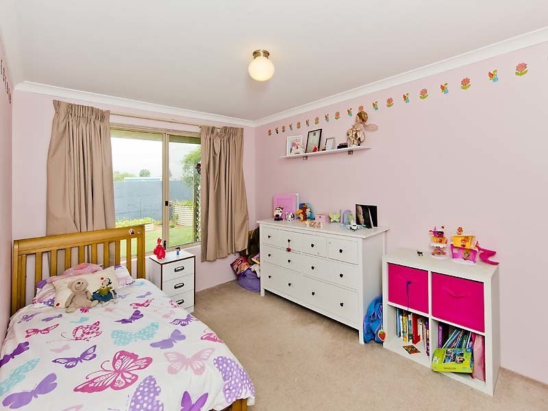 22 Brookside Square, Canning Vale WA 6155
