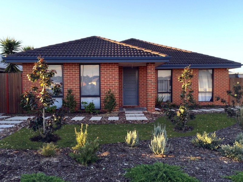 1 Grandis Bend, Southern River WA 6110