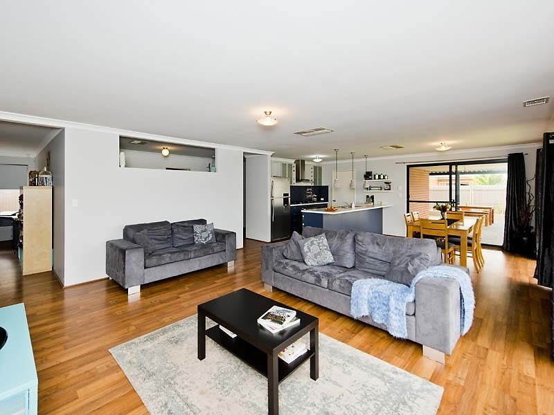 1 Grandis Bend, Southern River WA 6110