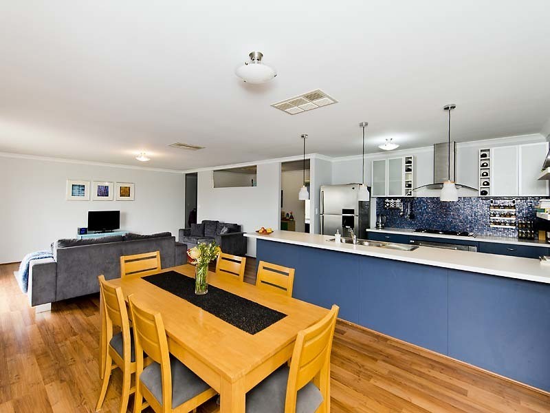 1 Grandis Bend, Southern River WA 6110