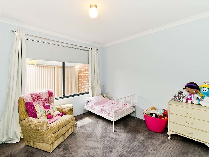 1 Grandis Bend, Southern River WA 6110