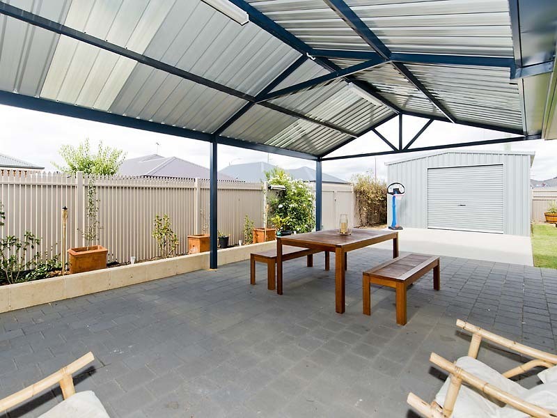1 Grandis Bend, Southern River WA 6110