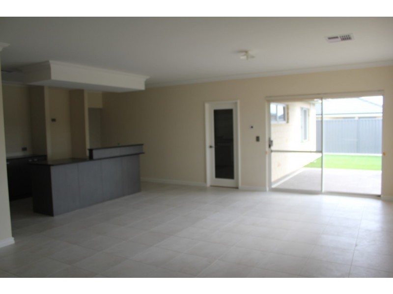 19 Caraway Street, Banjup WA 6164