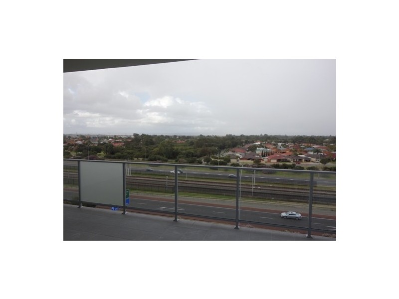 407/21 Malata Crescent, Success WA 6164