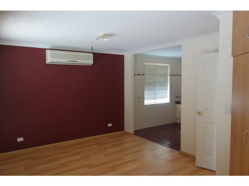 90 Mustang Road, Champion Lakes WA 6111