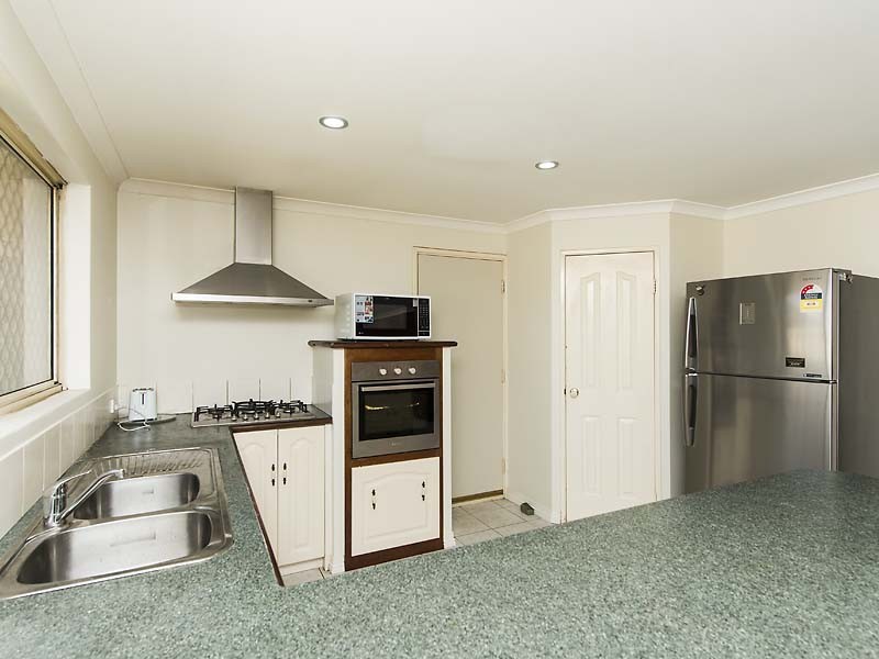 3 Seddon Way, Canning Vale WA 6155