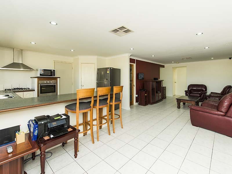 3 Seddon Way, Canning Vale WA 6155