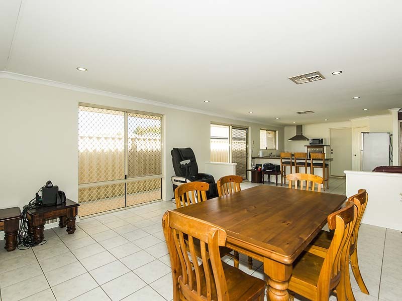 3 Seddon Way, Canning Vale WA 6155