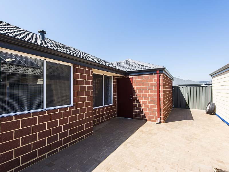 11 Calvert Loop, Hilbert WA 6112