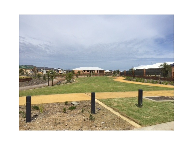 91 Fairweather Drive, Piara Waters WA 6112