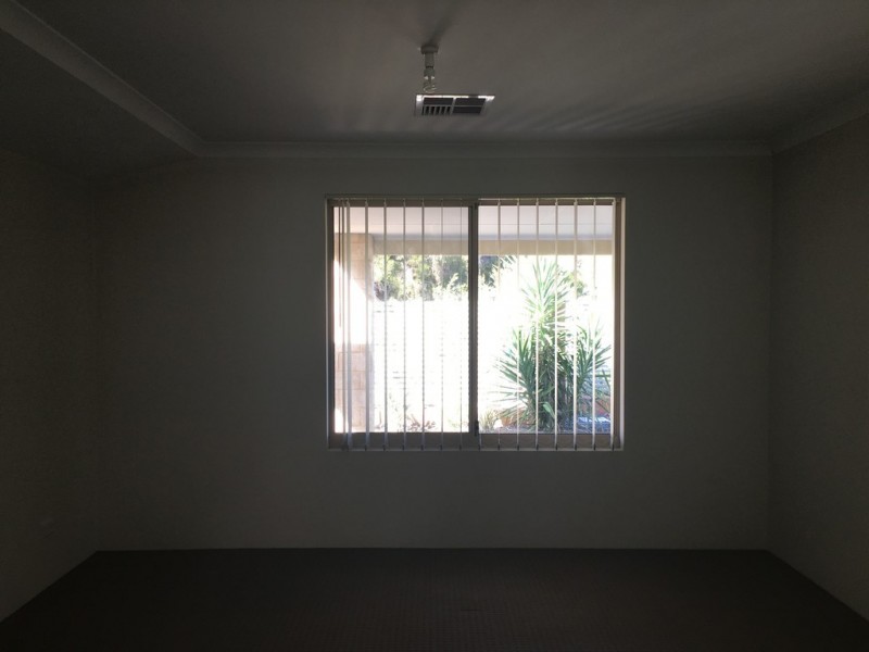 14 Crick Lane, Piara Waters WA 6112