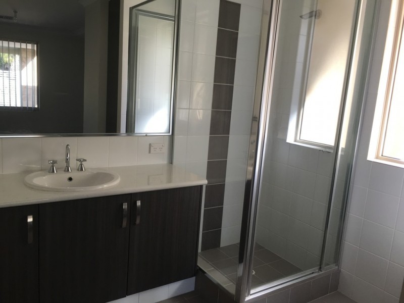 14 Crick Lane, Piara Waters WA 6112