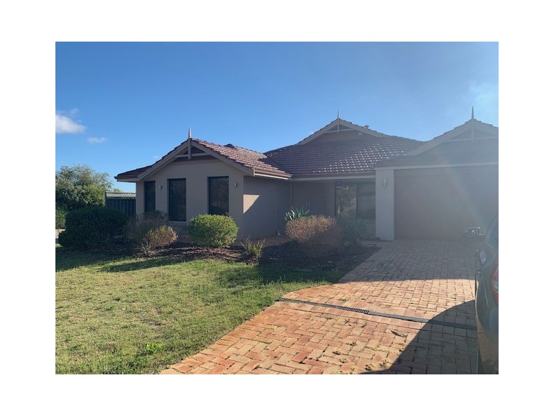 31 Surbiton Approach, Wellard WA 6170