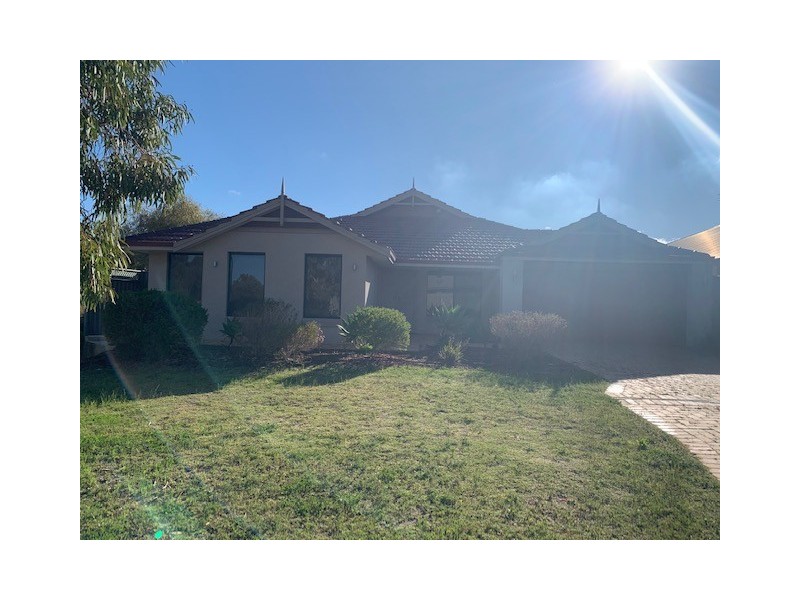 31 Surbiton Approach, Wellard WA 6170