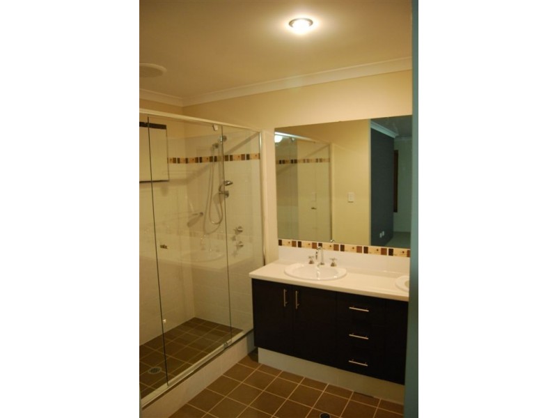 31 Surbiton Approach, Wellard WA 6170