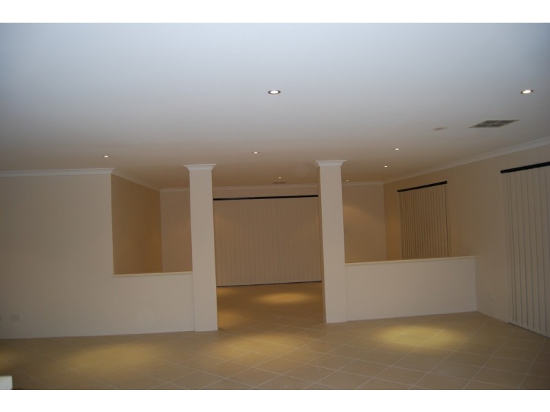 31 Surbiton Approach, Wellard WA 6170