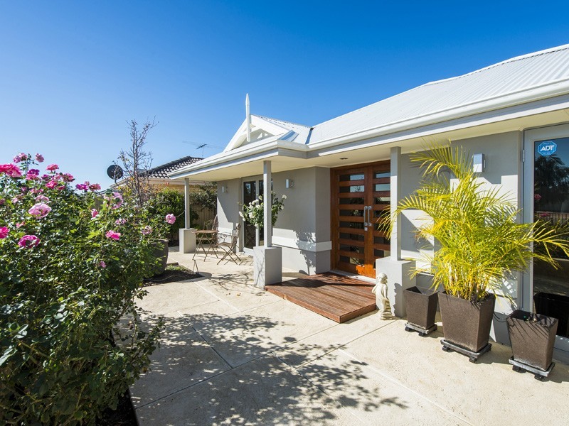 4 Eaton Lane, Southern River WA 6110