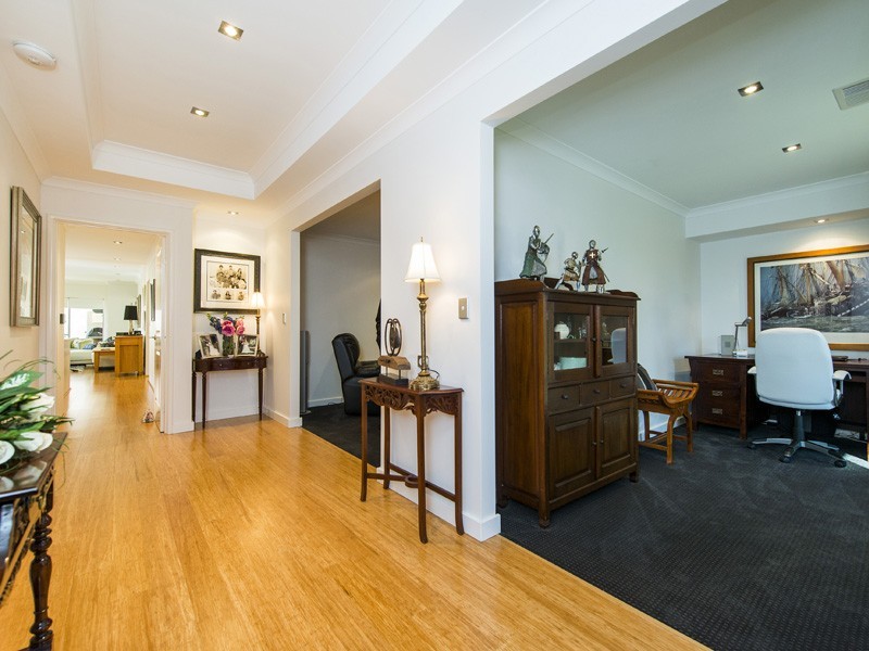 4 Eaton Lane, Southern River WA 6110