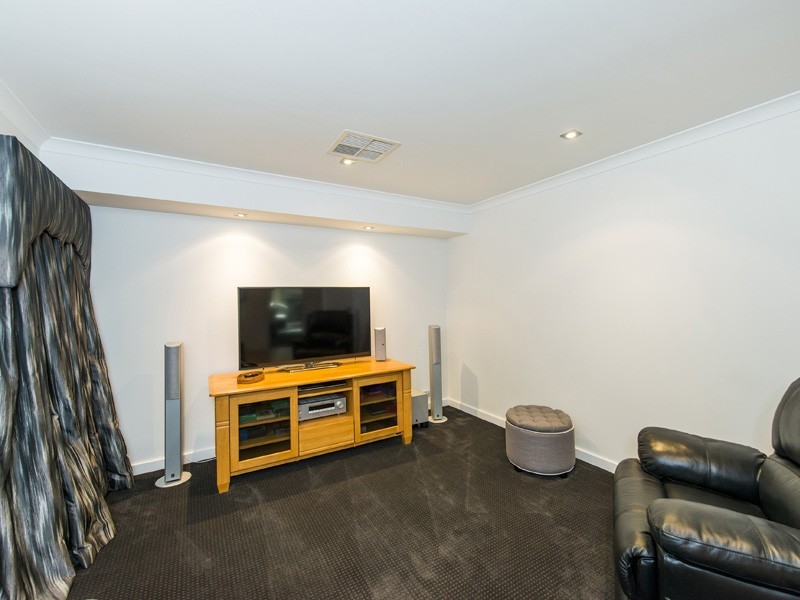 4 Eaton Lane, Southern River WA 6110