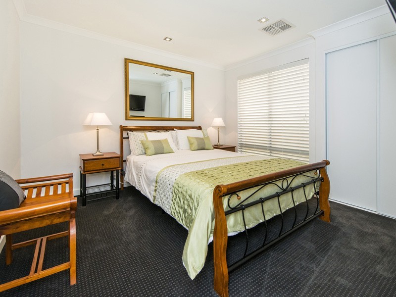 4 Eaton Lane, Southern River WA 6110