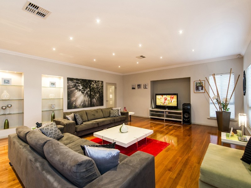 22 Fawcett Crescent, Canning Vale WA 6155