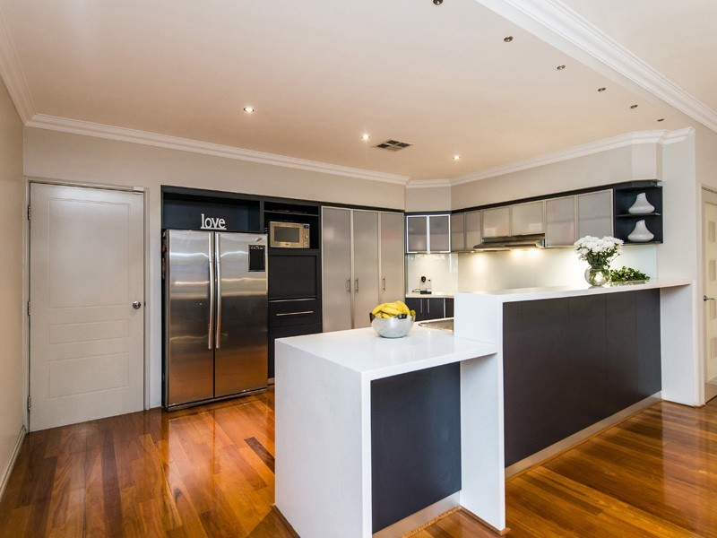 22 Fawcett Crescent, Canning Vale WA 6155