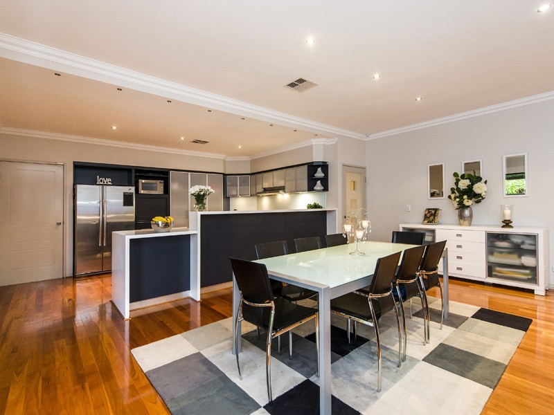 22 Fawcett Crescent, Canning Vale WA 6155