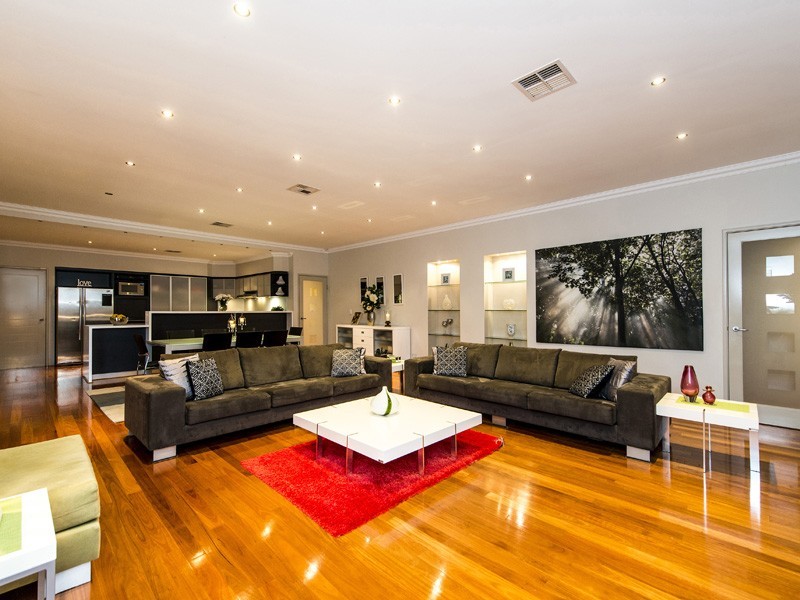 22 Fawcett Crescent, Canning Vale WA 6155