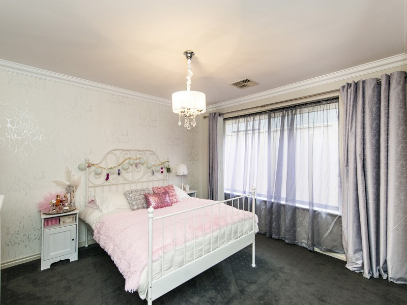 22 Fawcett Crescent, Canning Vale WA 6155