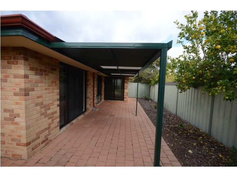 24 Jerrat  Mews, Atwell WA 6164