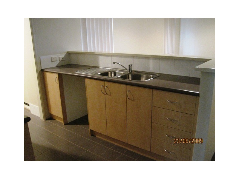 17/1 Coojong Link, Success WA 6164