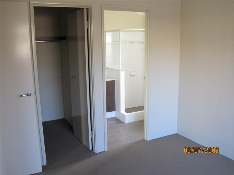 17/1 Coojong Link, Success WA 6164