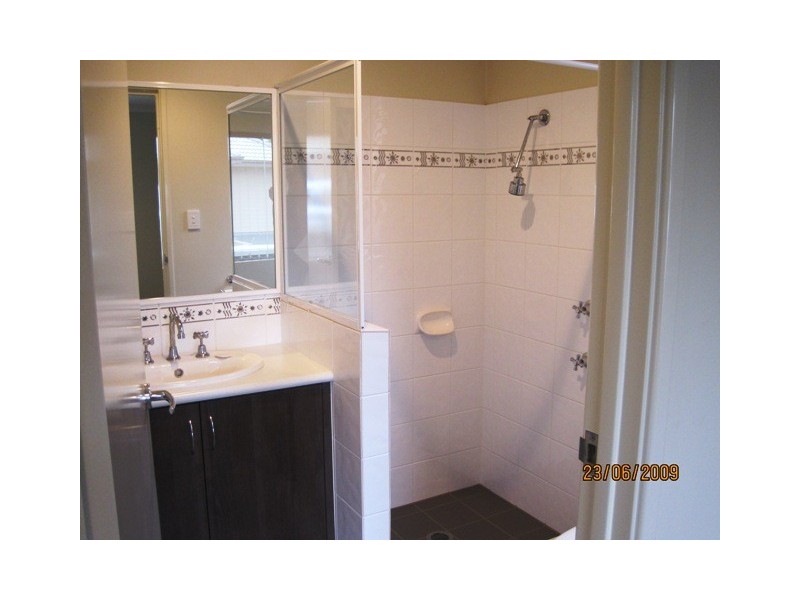 17/1 Coojong Link, Success WA 6164