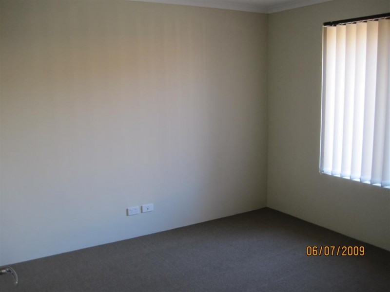 17/1 Coojong Link, Success WA 6164