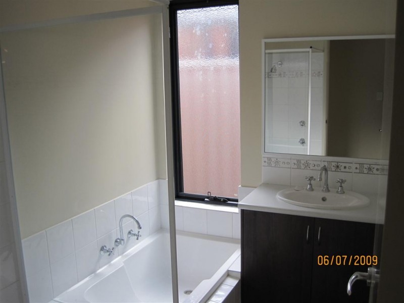 17/1 Coojong Link, Success WA 6164