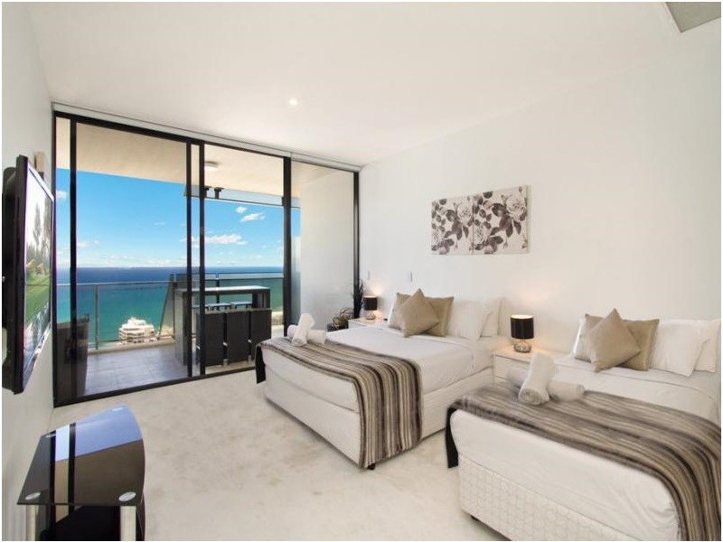 Sub-Penthouse ‘Circle on Cavill’ 9 Ferny Avenue, Surfers Paradise QLD 4217