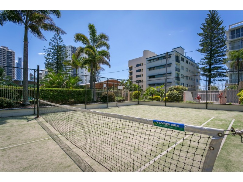 10 Vista Street, Surfers Paradise QLD 4217