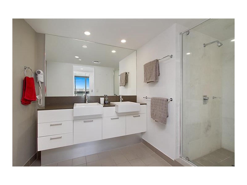 1606/18 Enderley Avenue, Surfers Paradise QLD 4217