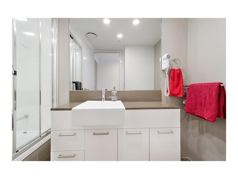 1606/18 Enderley Avenue, Surfers Paradise QLD 4217