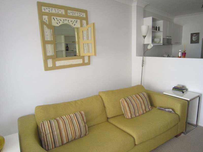 43 CYPRESS AVENUE, Surfers Paradise QLD 4217