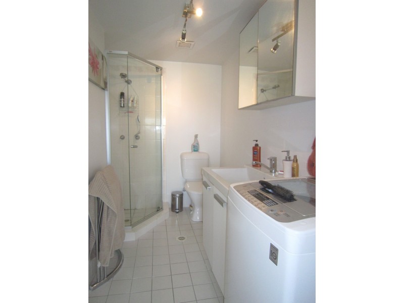 43 CYPRESS AVENUE, Surfers Paradise QLD 4217