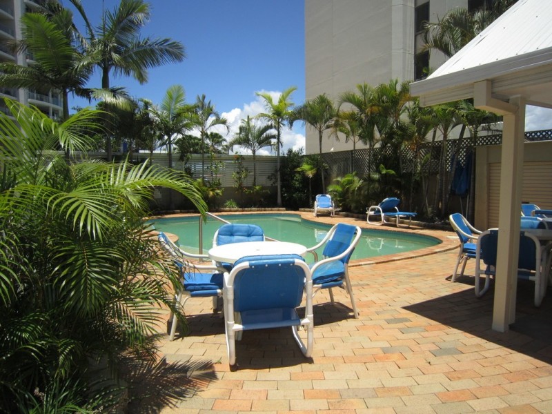 43 CYPRESS AVENUE, Surfers Paradise QLD 4217