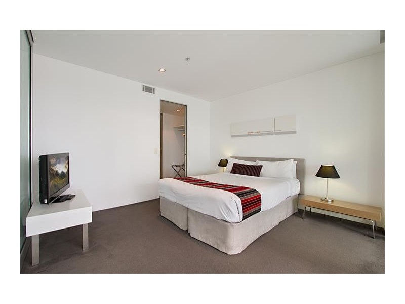 1008/9 Hamilton Avenue, Surfers Paradise QLD 4217