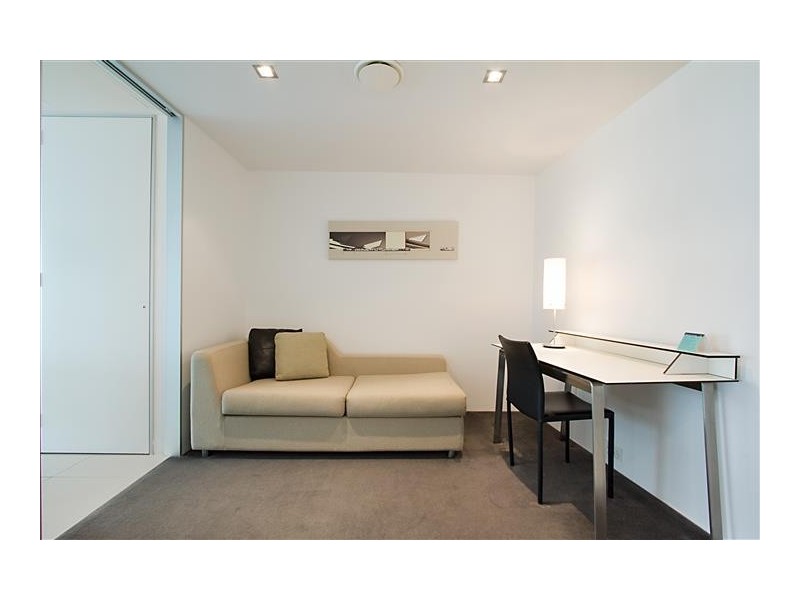 1008/9 Hamilton Avenue, Surfers Paradise QLD 4217