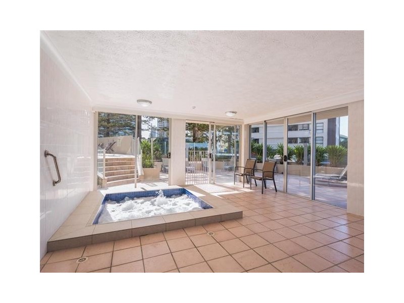 21 ‘Berkeley on the Beach’ 25 Northcliffe Terrace, Surfers Paradise QLD 4217