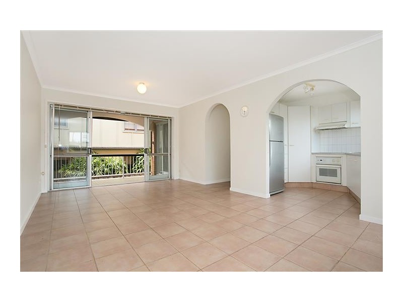 2/62 Paradise Island, Surfers Paradise QLD 4217