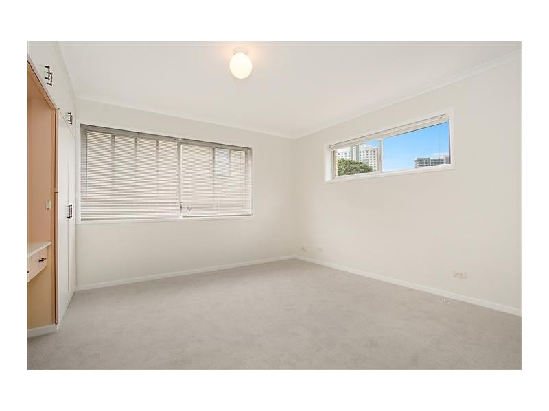 2/62 Paradise Island, Surfers Paradise QLD 4217