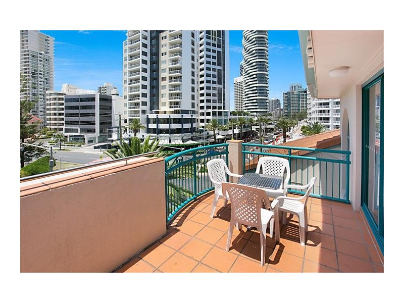 42/112 Surf Parade, Broadbeach QLD 4218