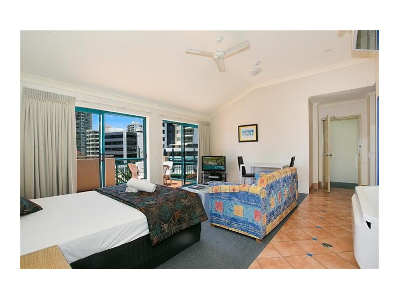 42/112 Surf Parade, Broadbeach QLD 4218