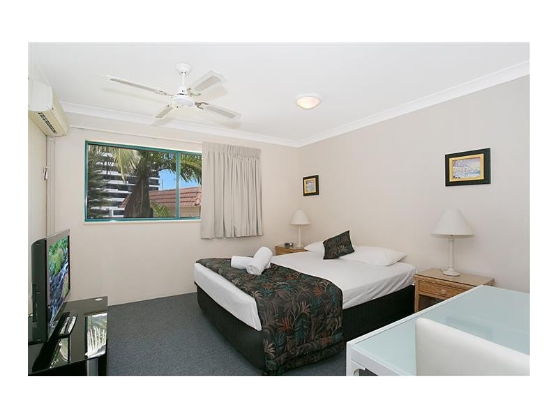 42/112 Surf Parade, Broadbeach QLD 4218